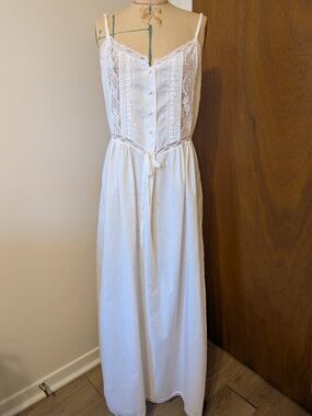 Vintage Cottage Core Lace Cream Dress